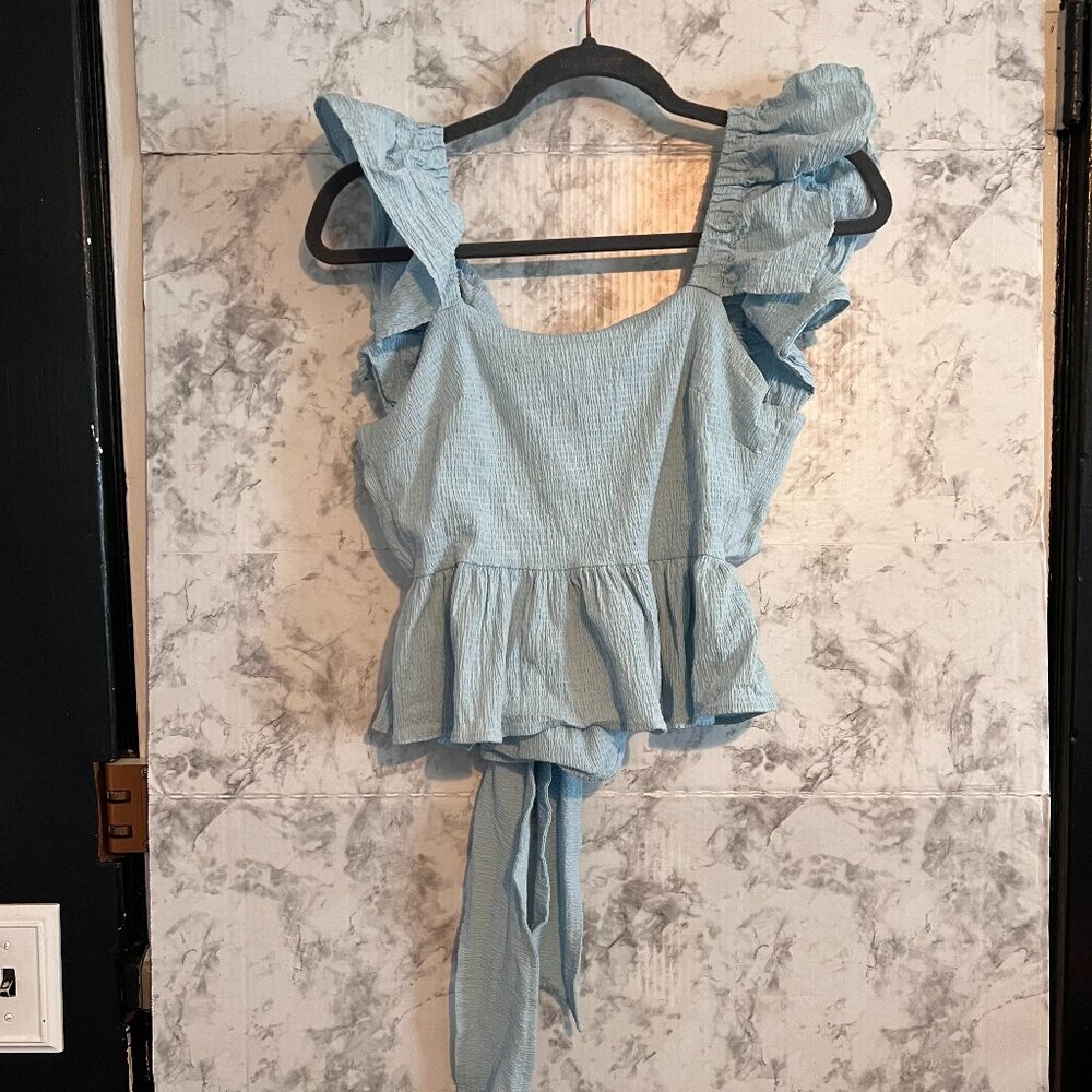 Mi Ami Ruffle Back Bow Tie Top Size XS Blue Francesca's